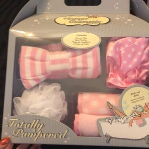 Vintage Cosmetic Set